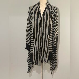 Ashley Stewart black grey striped Cardigan sweater size 22/24 EUC